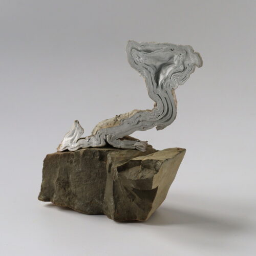 Pustynny I, papier, kamień, akryl, 15x13x6,5 cm, 2014/2022