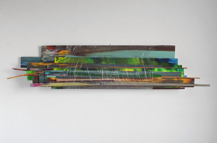 Pejzaż podręczny, akryl, tworzywo sztuczne, 26x110x5 cm, 2015