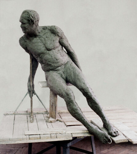 sitting man, wys.120, 1996
